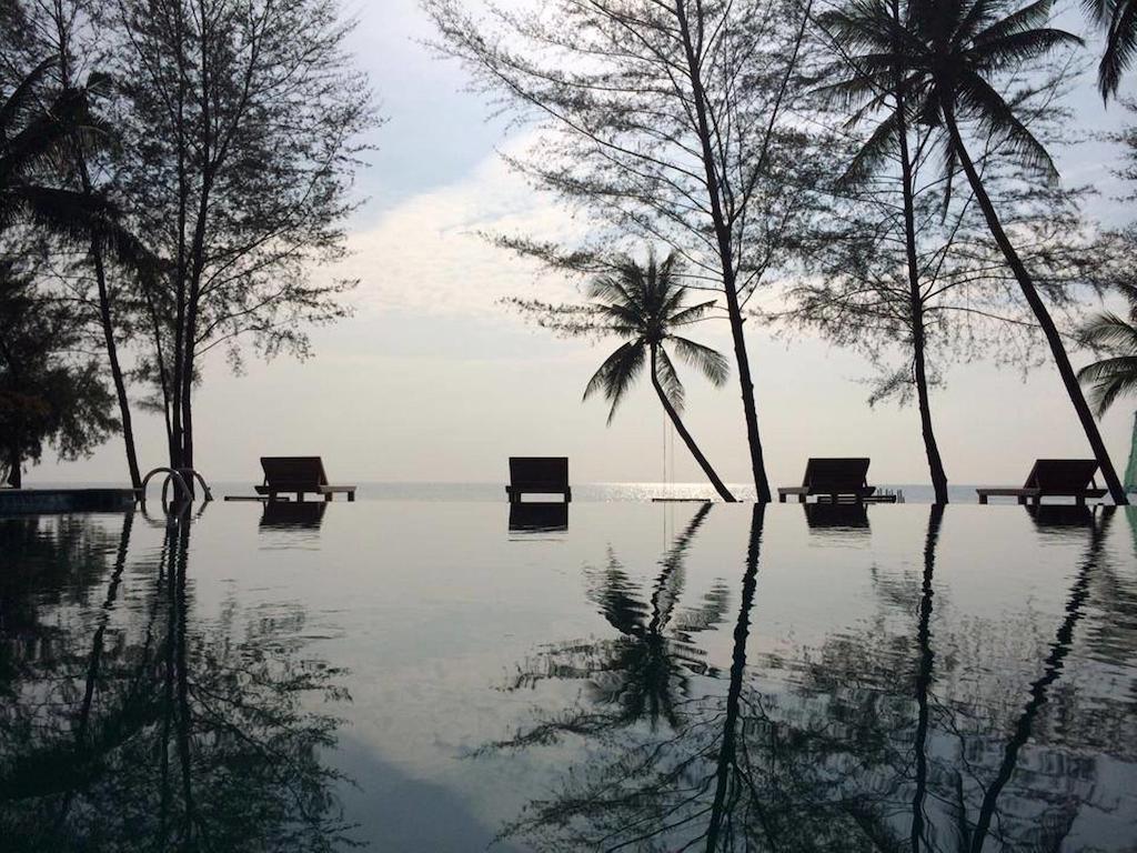 Hotel Meet The Sea à Khlong Yai Extérieur photo